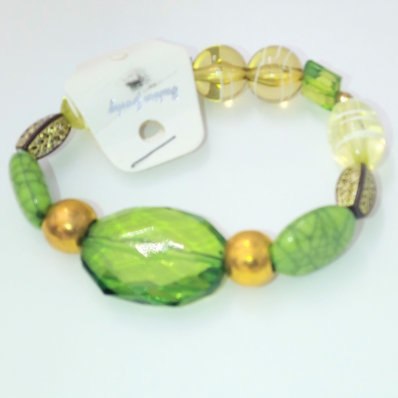 247B069 Hand-made Greens and Golds Bracelet - Picture 6 of 8